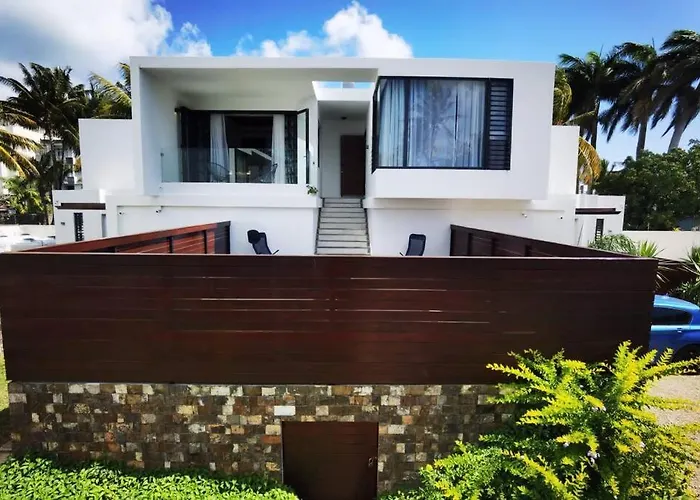 Villa Pereybere White Pearl