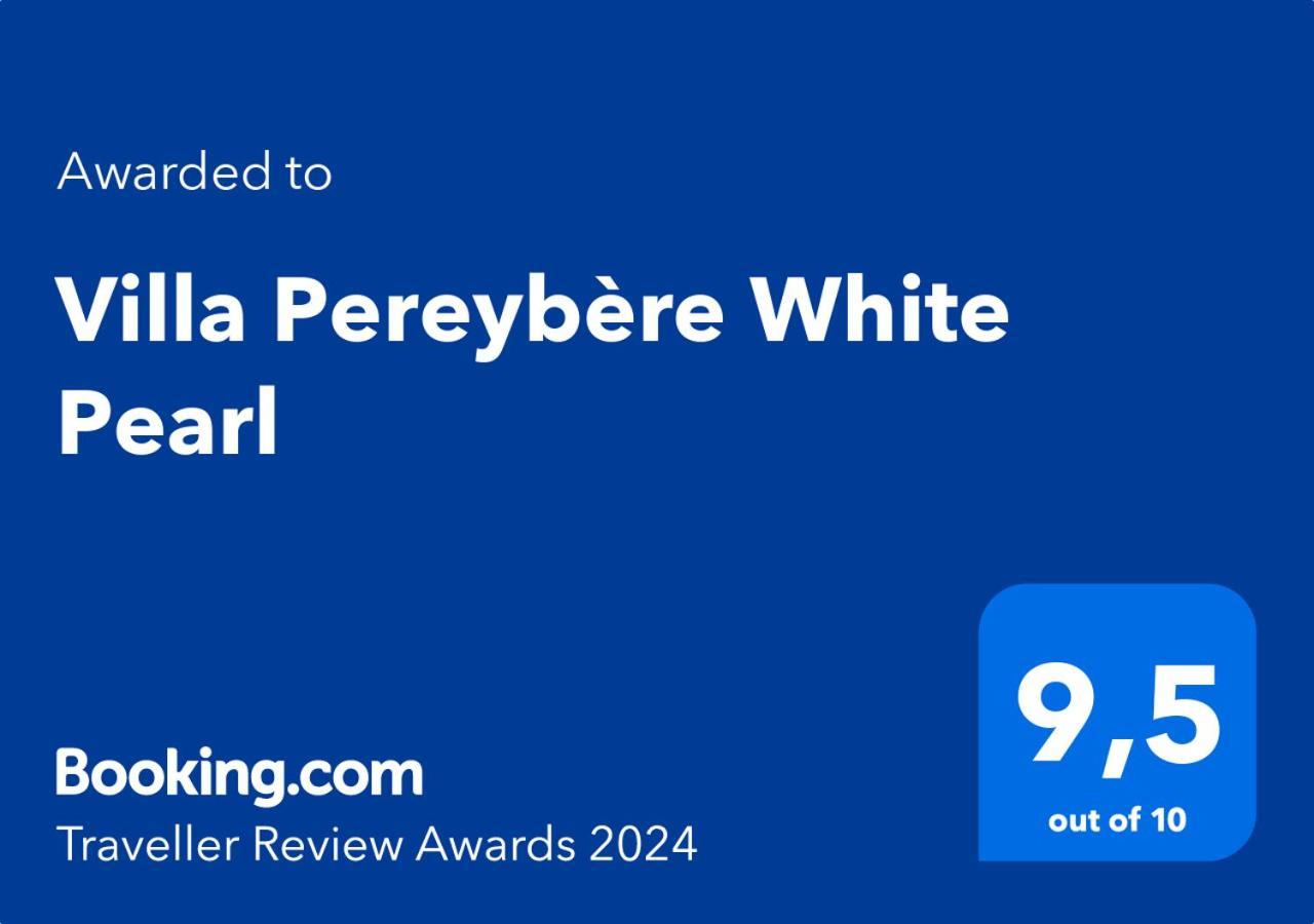 Pereybere White Pearl * Pereybere Beach